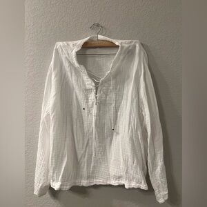 XiRENA Crisp White Cotton Top